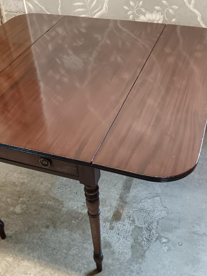Pembroke Drop Leaf Table (3).jpg